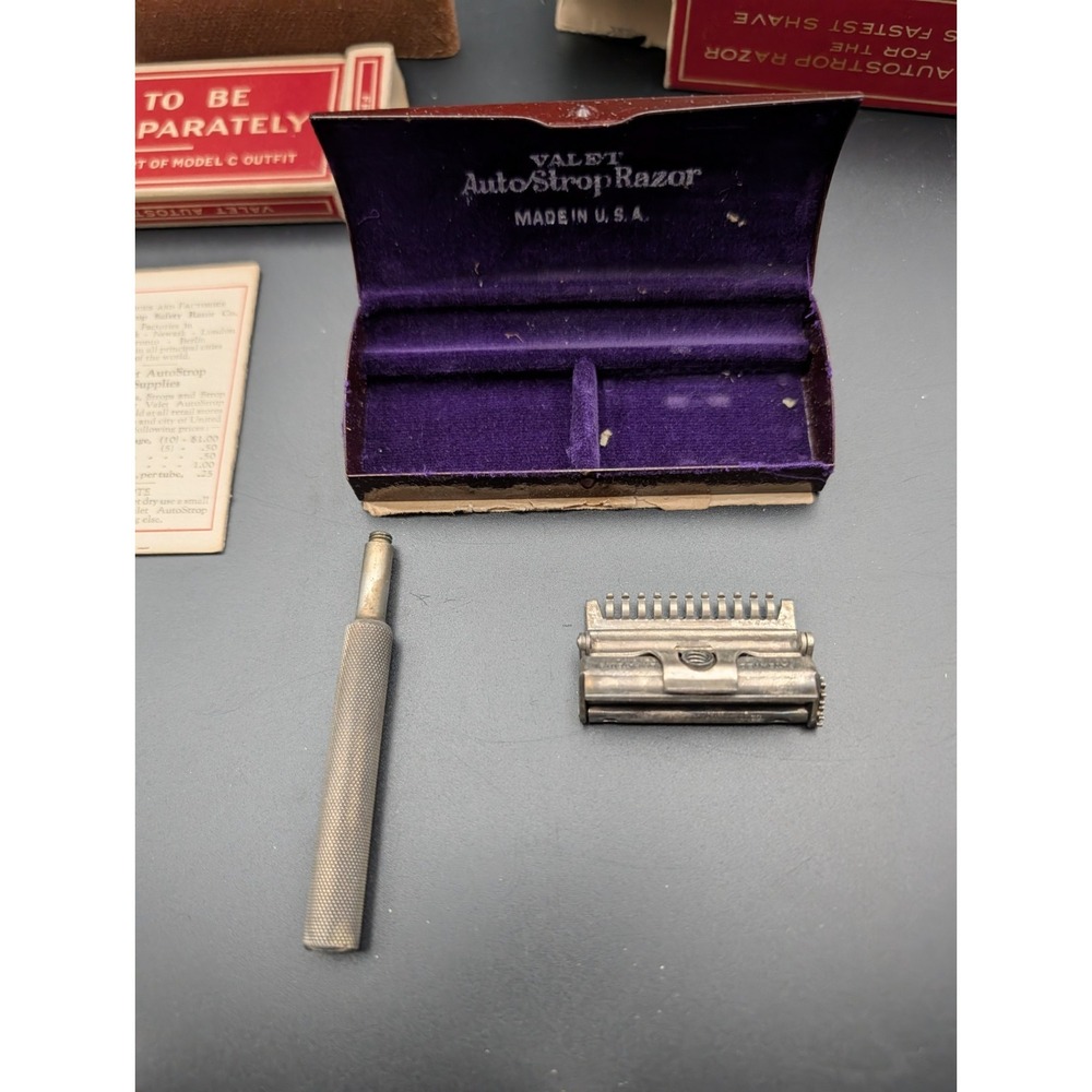 Vintage‎ Valet AutoStrop Razor Set w/ Orig. Box & Strap - Picture 7 of 12